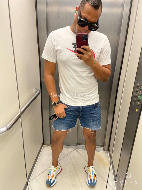 Ricardo, brasileño . 631771736. Citas en SEVILLA, SEVILLA. www.sevillacitas.es.