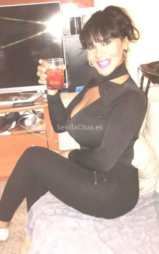 Cinthia, argentina. 627271361. Citas en SEVILLA, SEVILLA. www.sevillacitas.es.