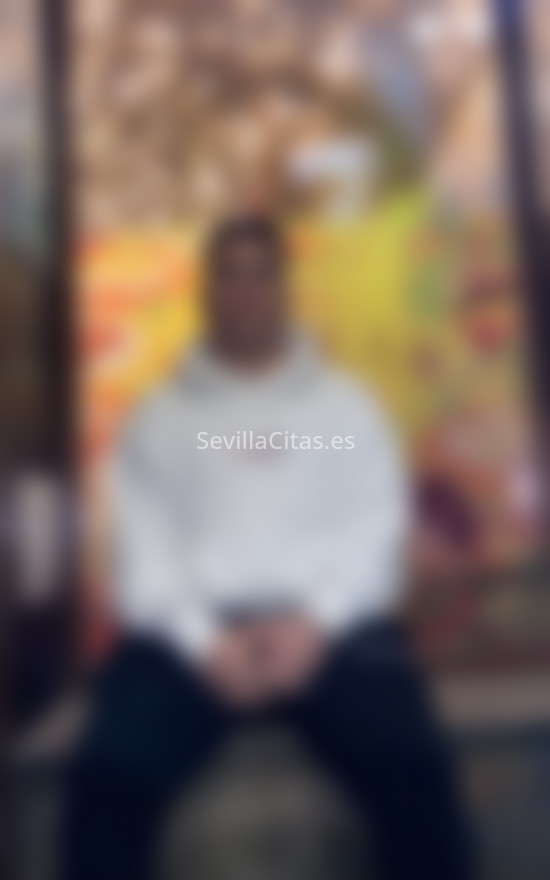 Maximiliano, latino. 672488234. Citas en SEVILLA, SEVILLA. www.sevillacitas.es.