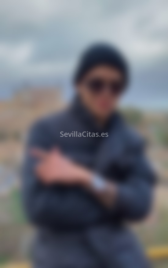 Alejandro, recién llegado a la ciudad. 648100675. Citas en SEVILLA, SEVILLA. www.sevillacitas.es.