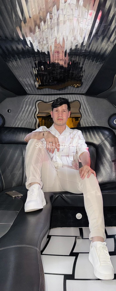 Juan Andrés, recién llegado a la ciudad . 627088175. Citas en SEVILLA, SEVILLA. www.sevillacitas.es.