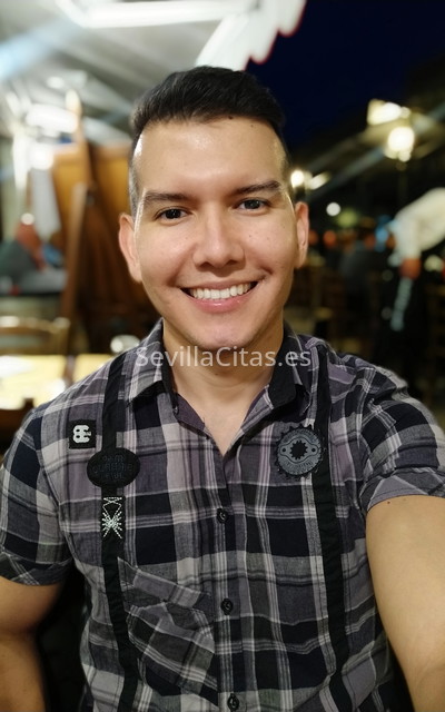 Sergio, chico latino. 641315582. Citas en SEVILLA, SEVILLA. www.sevillacitas.es.