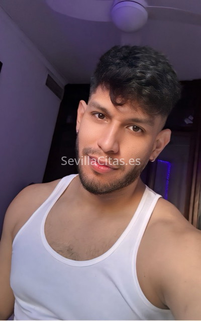 Daniel, latino recién llegado. 627275163. Citas en SEVILLA, SEVILLA. www.sevillacitas.es.