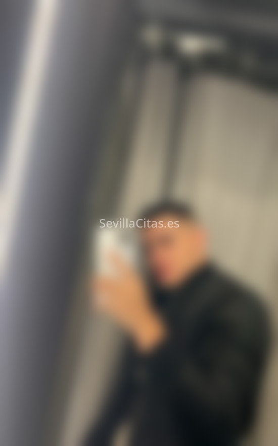 Eric, joven colombiano . 602652408. Citas en SEVILLA, SEVILLA. www.sevillacitas.es.