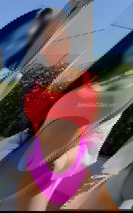 Noemi, 27 años, pura elegancia. 633368811. Citas en SEVILLA, SEVILLA. www.sevillacitas.es.