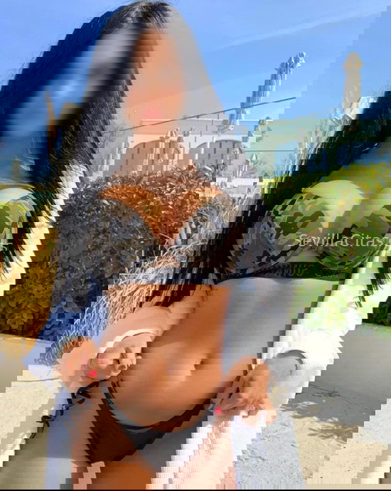 Noemi, 27 años, pura elegancia. 633368811. Citas en SEVILLA, SEVILLA. www.sevillacitas.es.