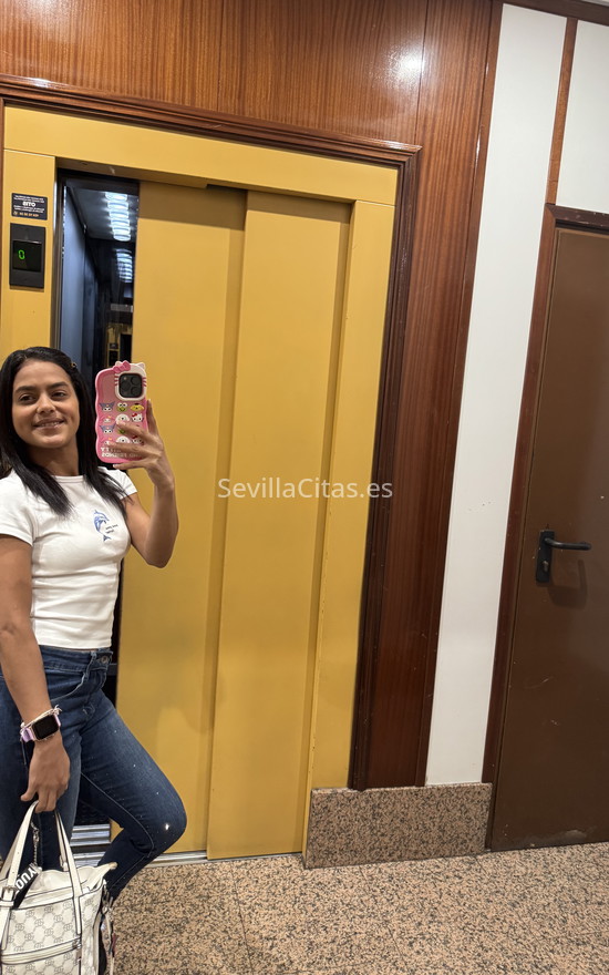 Nathalia, venezolana 23 años. 655734563. Citas en SEVILLA, SEVILLA. www.sevillacitas.es.