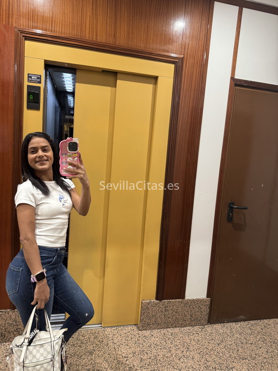 Nathalia, venezolana 23 años. 655734563. Citas en SEVILLA, SEVILLA. www.sevillacitas.es.