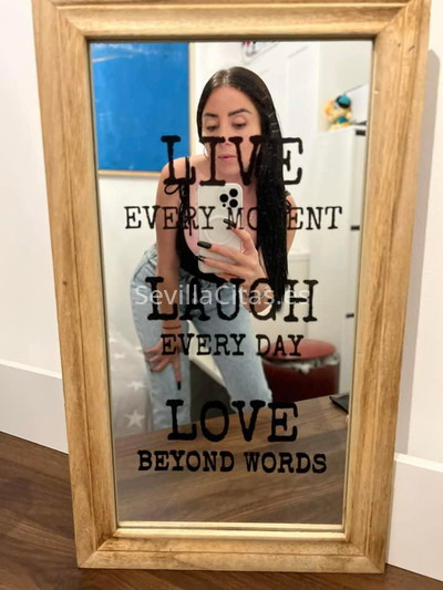 Sofía, con ganas de conocer y disfrutar. 666221870. Citas en SEVILLA, SEVILLA. www.sevillacitas.es.