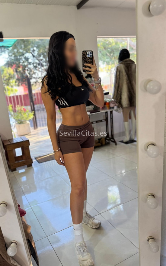 Yasmin, joven latina . 611244718. Citas en SEVILLA, SEVILLA. www.sevillacitas.es.