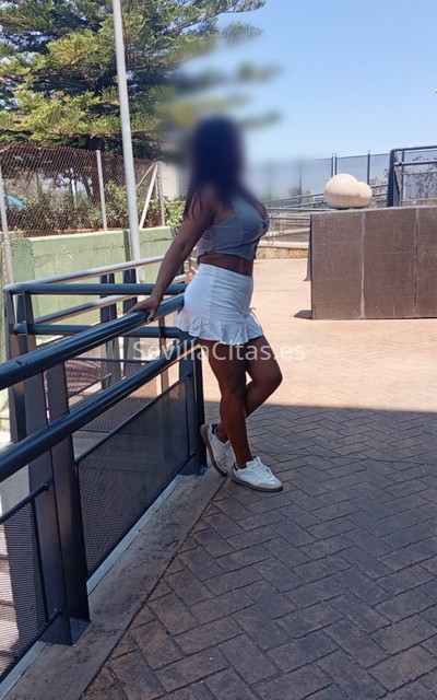 Paula, extrovertida venezolana. 613365965. Citas en SEVILLA, SEVILLA. www.sevillacitas.es.